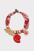 Collana tessuto e charms
