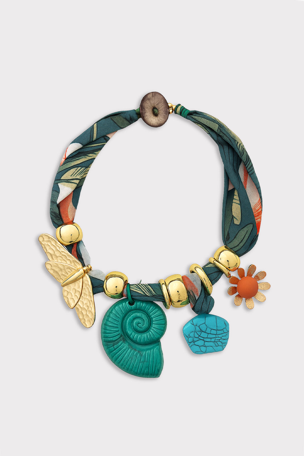 Collana tessuto e charms